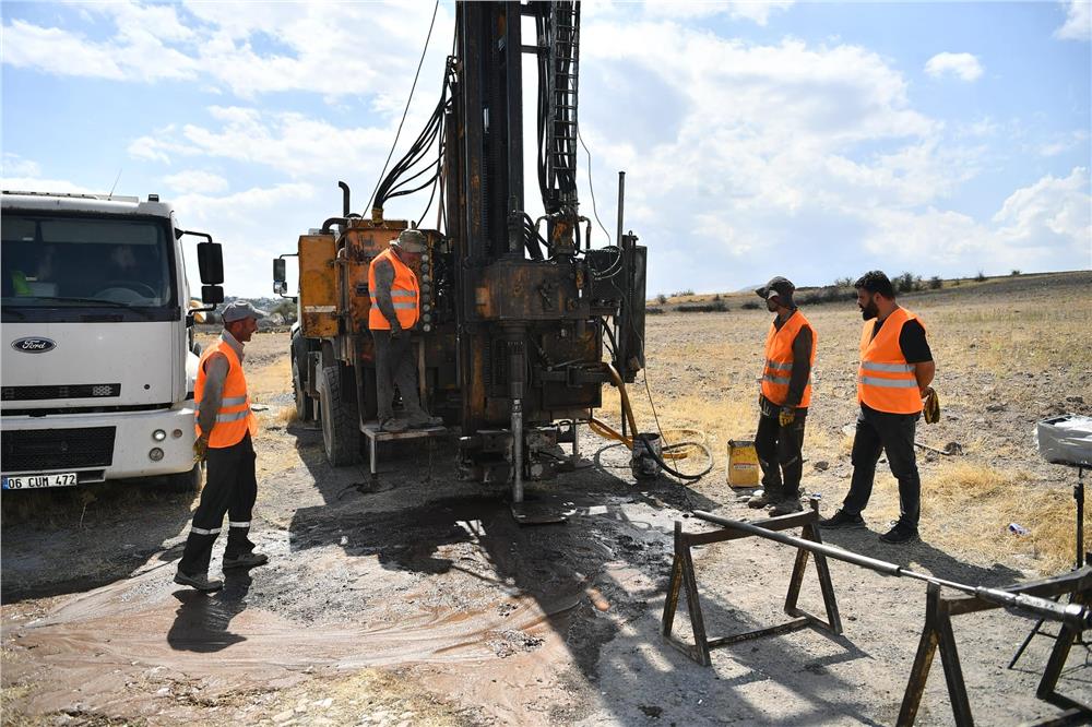 Başkan Büyükkılıç, mikrobölgeleme çalışmalarını yerinde inceledi