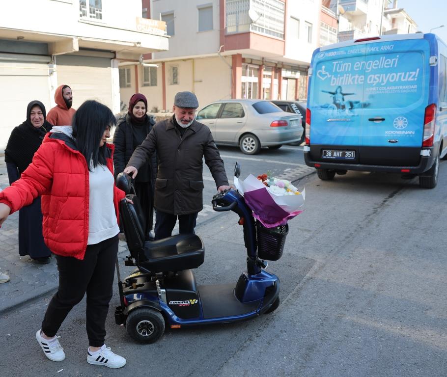 Çolakbayrakdar, 24 yaşındaki Rabia'nın hayalini gerçekleştirdi