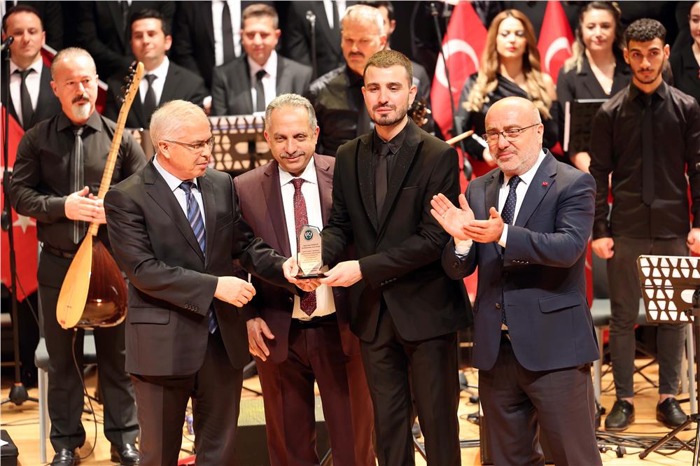 Talas'ta Atatürk'e özel muhteşem konser