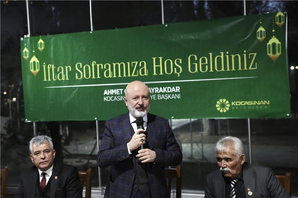 Kocasinan Belediyesi'nden muhtarlara iftar yemeği